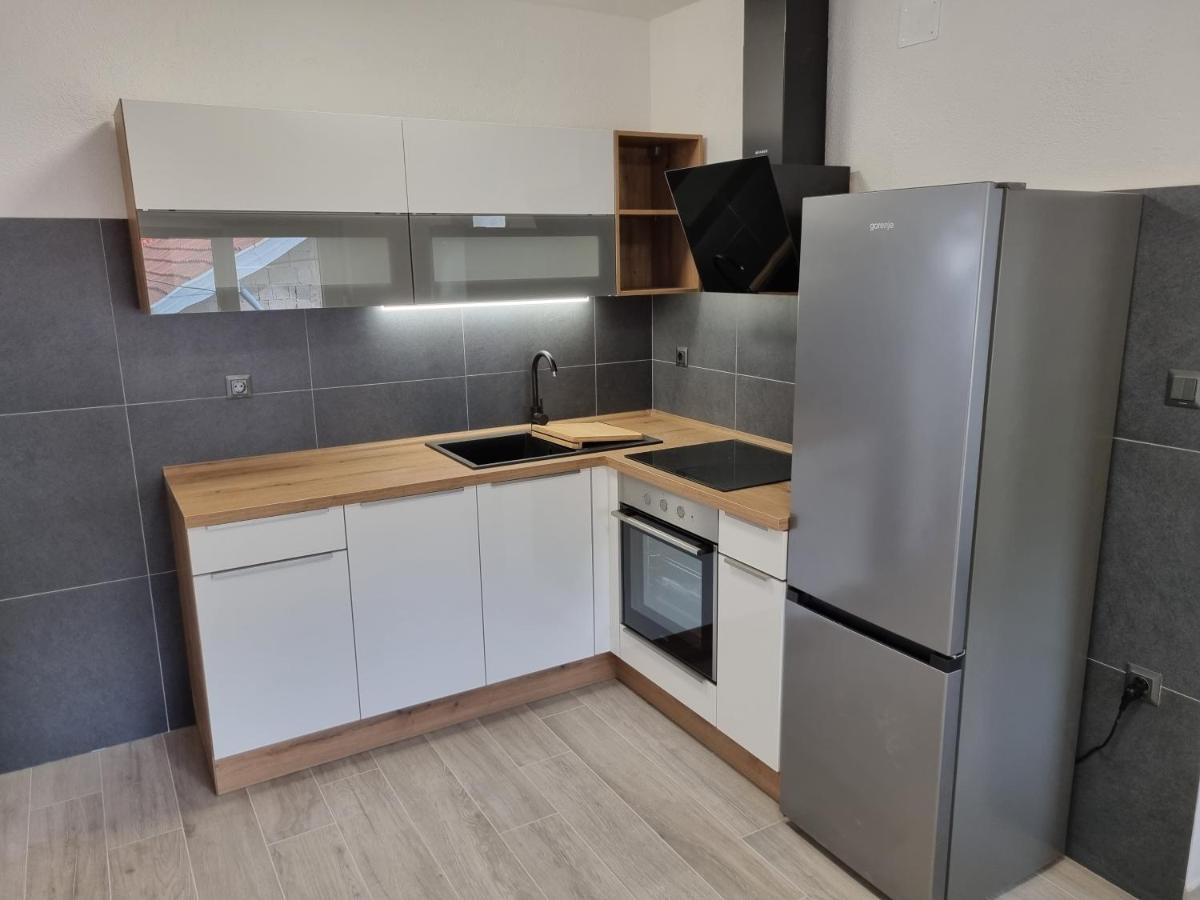Apartment Ante Klek Exteriör bild